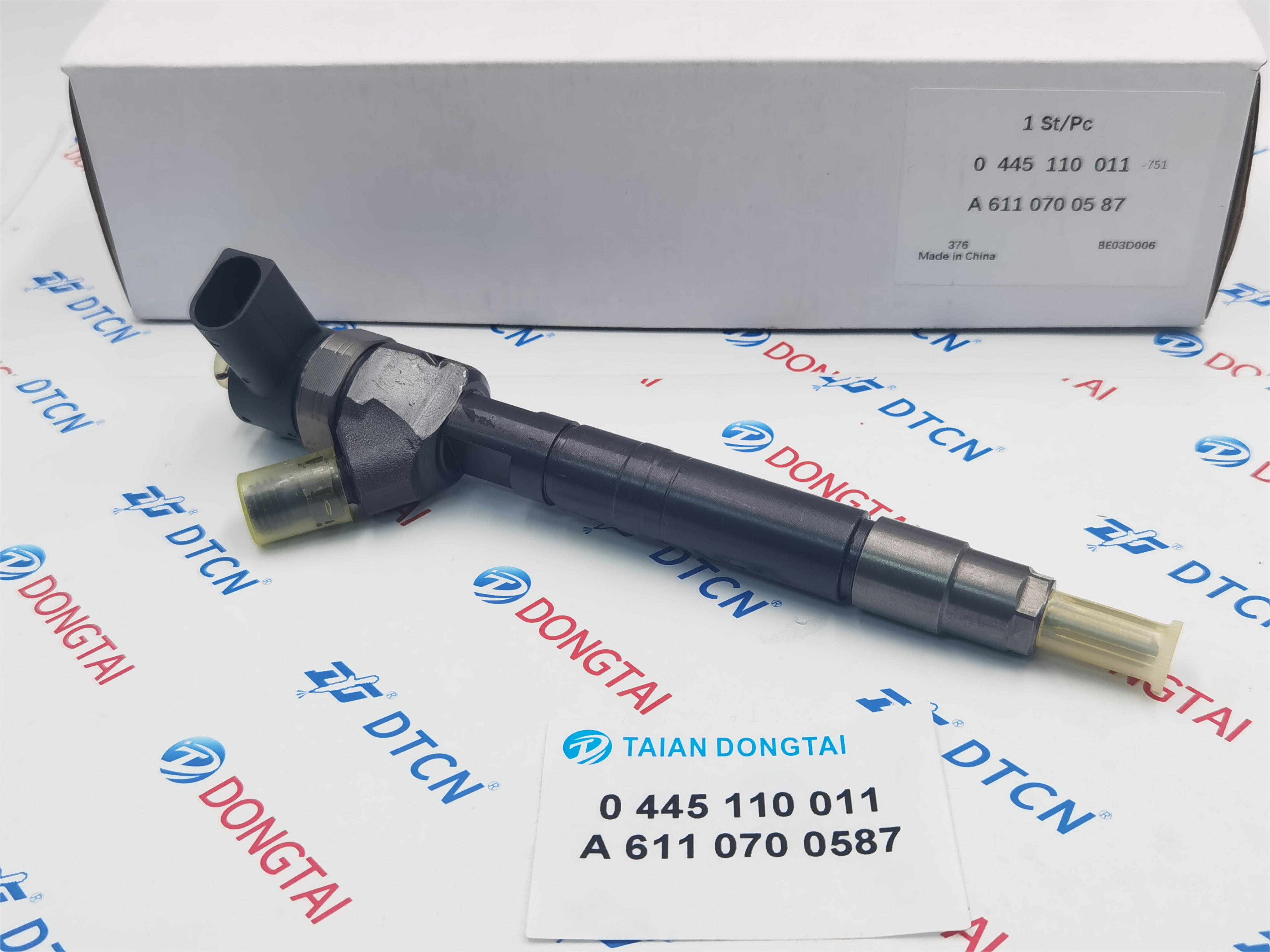 0445110011 A6110700587 Injector Mercedes-benz